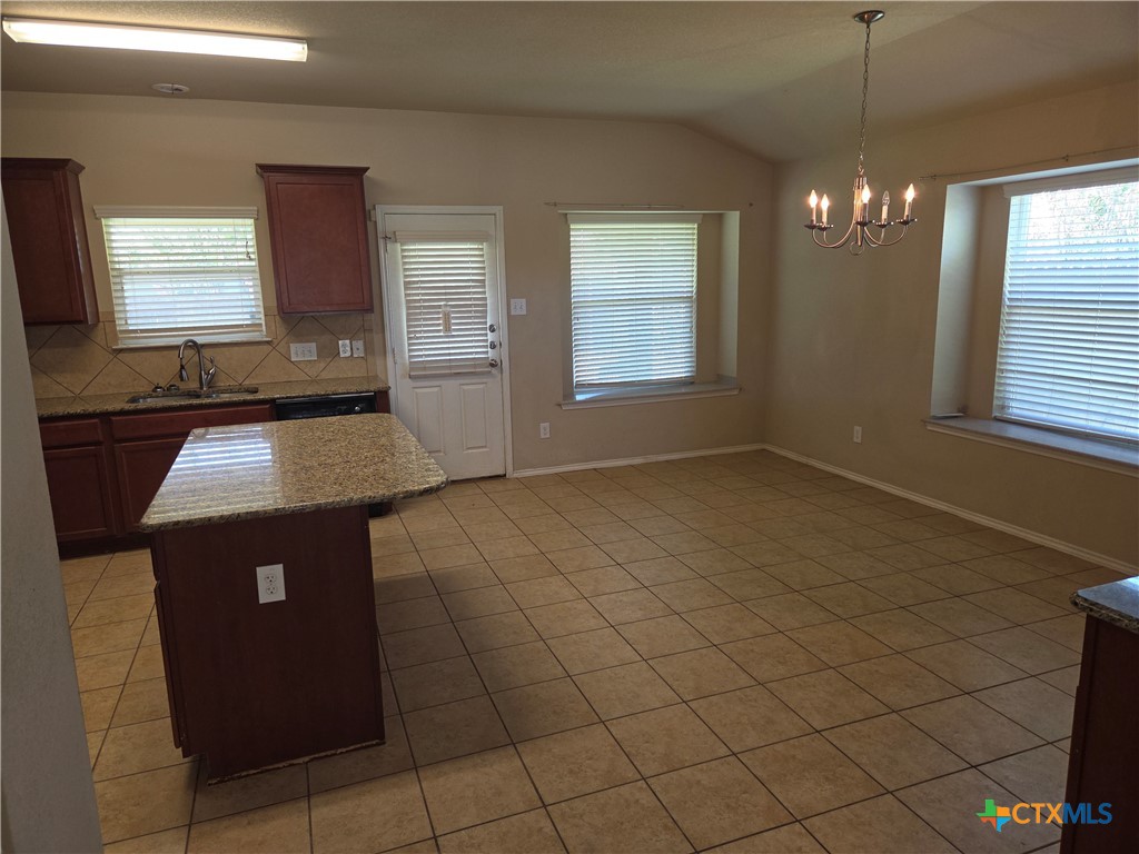 10025 Birch Tree Drive Property Photo 7