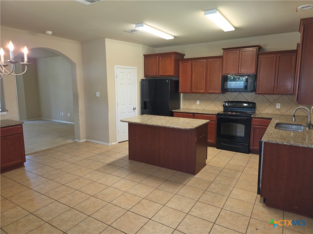 10025 Birch Tree Drive Property Photo 8