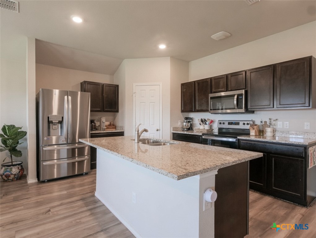 7108 N Guadalupe Road Property Photo 18