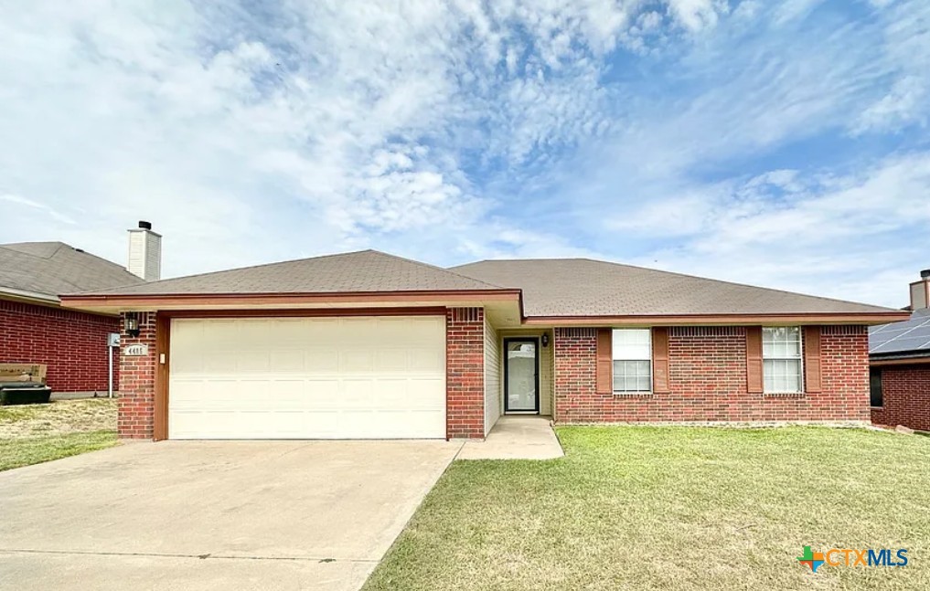 4405 Hondo Drive Property Photo 1
