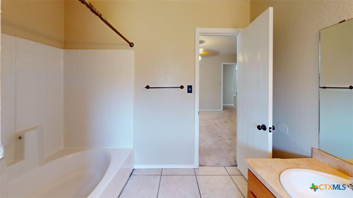 4405 Hondo Drive Property Photo 3