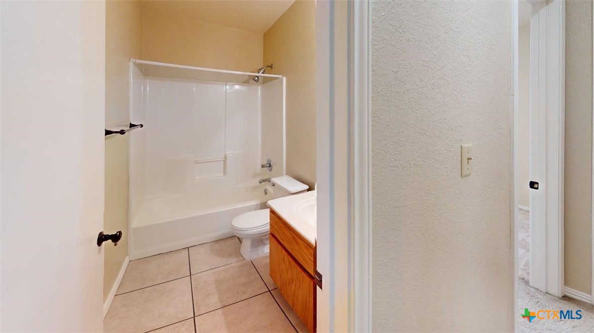 4405 Hondo Drive Property Photo 4
