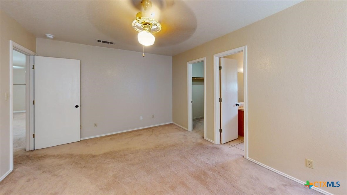 4405 Hondo Drive Property Photo 8