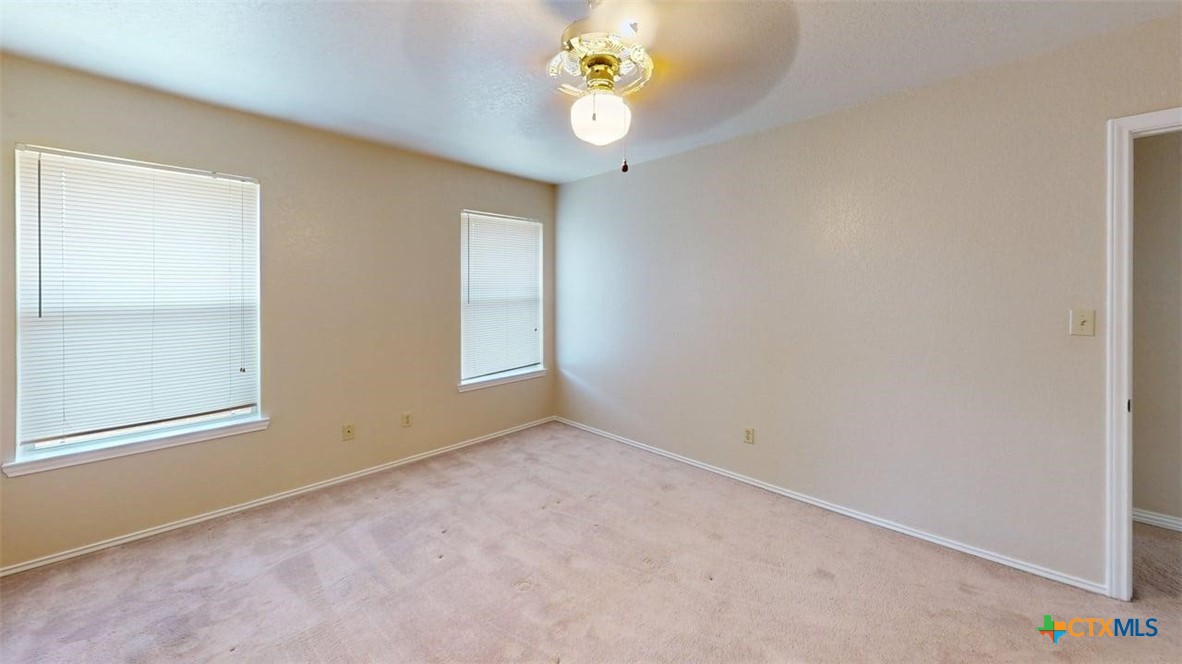 4405 Hondo Drive Property Photo 12