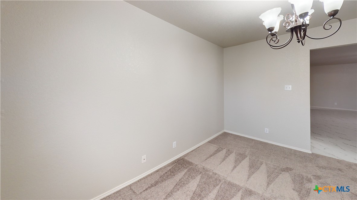 3909 Bolivar Drive Property Photo 6
