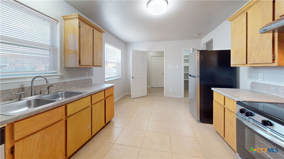 3909 Bolivar Drive Property Photo 9