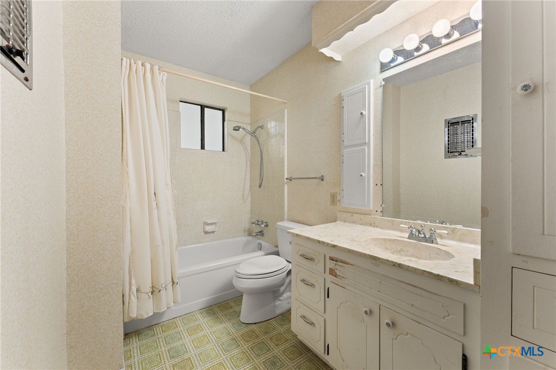 303 E 20th Avenue Property Photo 27