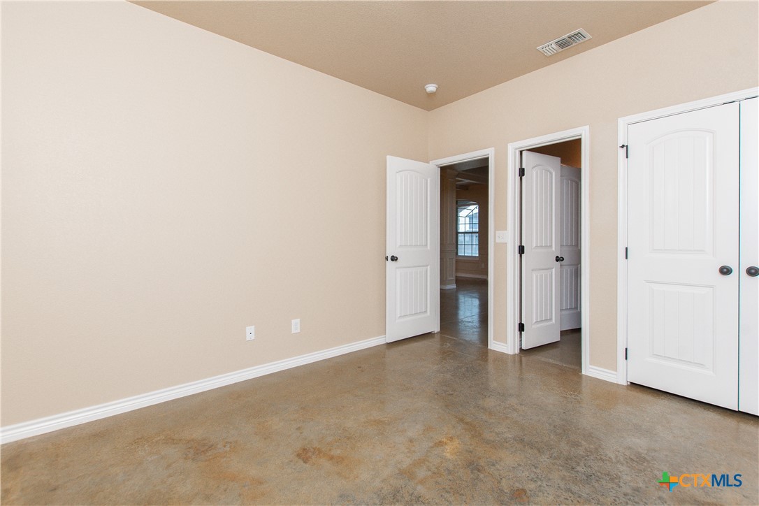103 W Libra Drive Property Photo 21