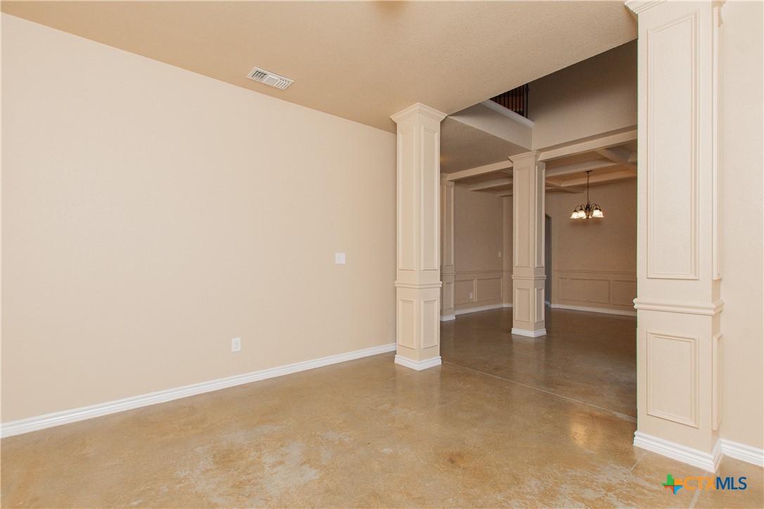 103 W Libra Drive Property Photo 32