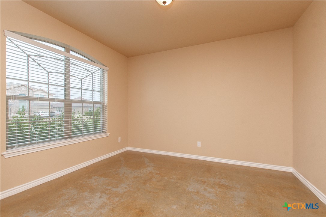103 W Libra Drive Property Photo 34