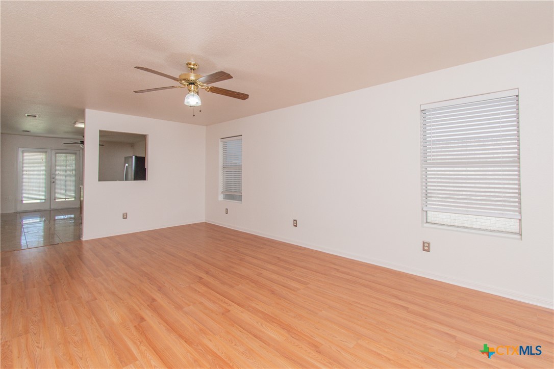 2907 Lantana Property Photo 2