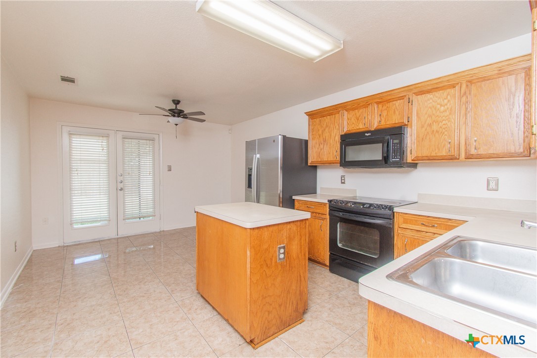 2907 Lantana Property Photo 5