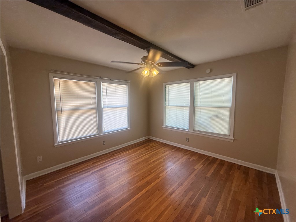 1105 Sycamore Street Property Photo 6