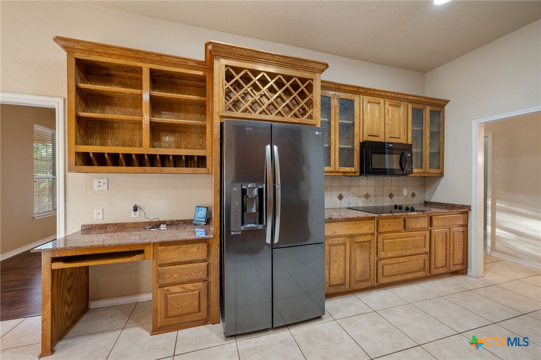 686 Benchmark Trail Property Photo 10