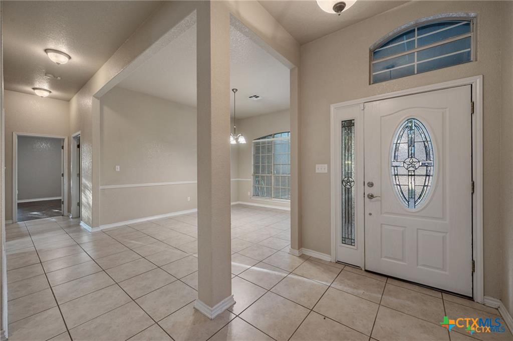 686 Benchmark Trail Property Photo 11