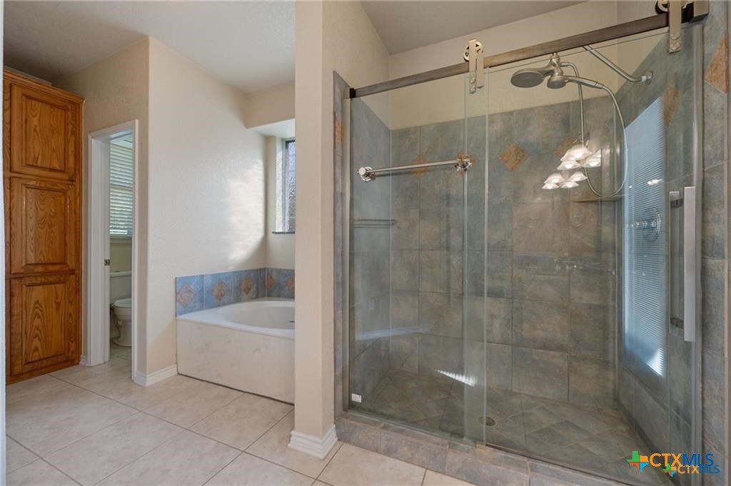 686 Benchmark Trail Property Photo 15