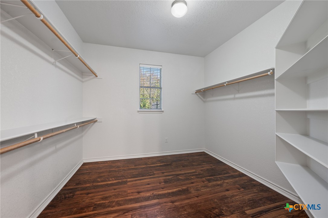 686 Benchmark Trail Property Photo 18