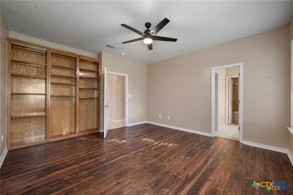 686 Benchmark Trail Property Photo 26