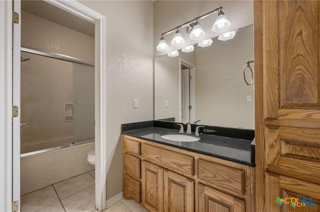 686 Benchmark Trail Property Photo 27