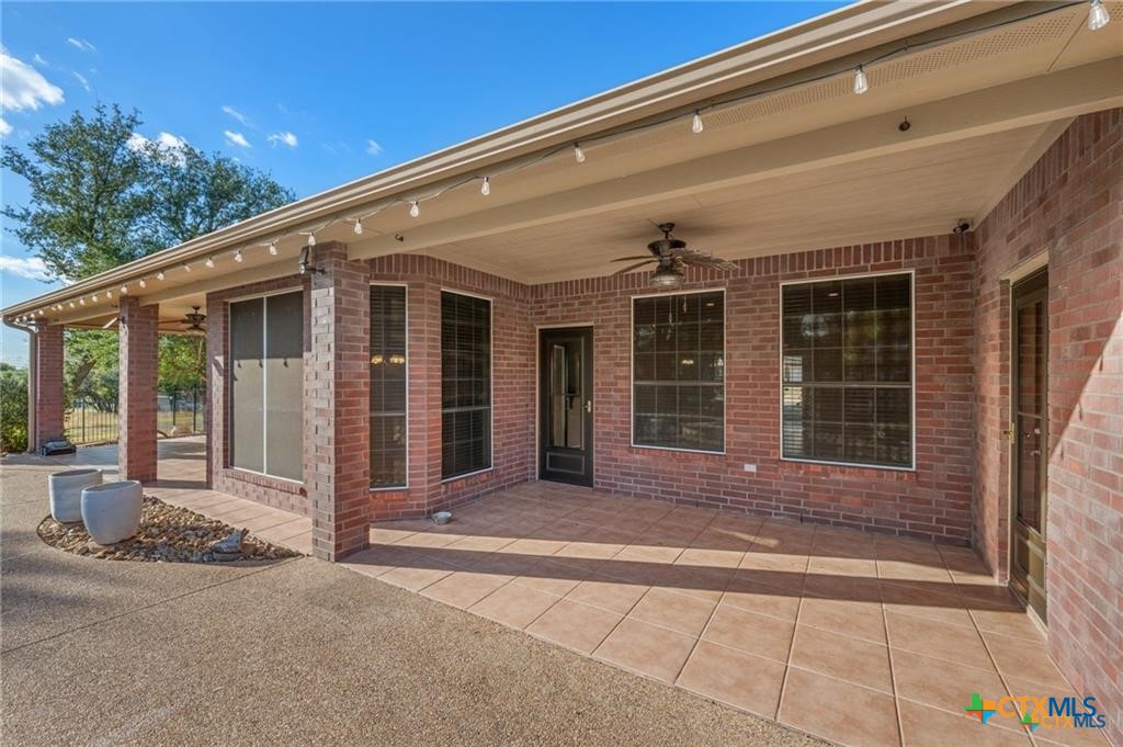 686 Benchmark Trail Property Photo 33