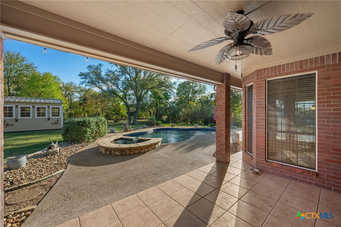 686 Benchmark Trail Property Photo 34