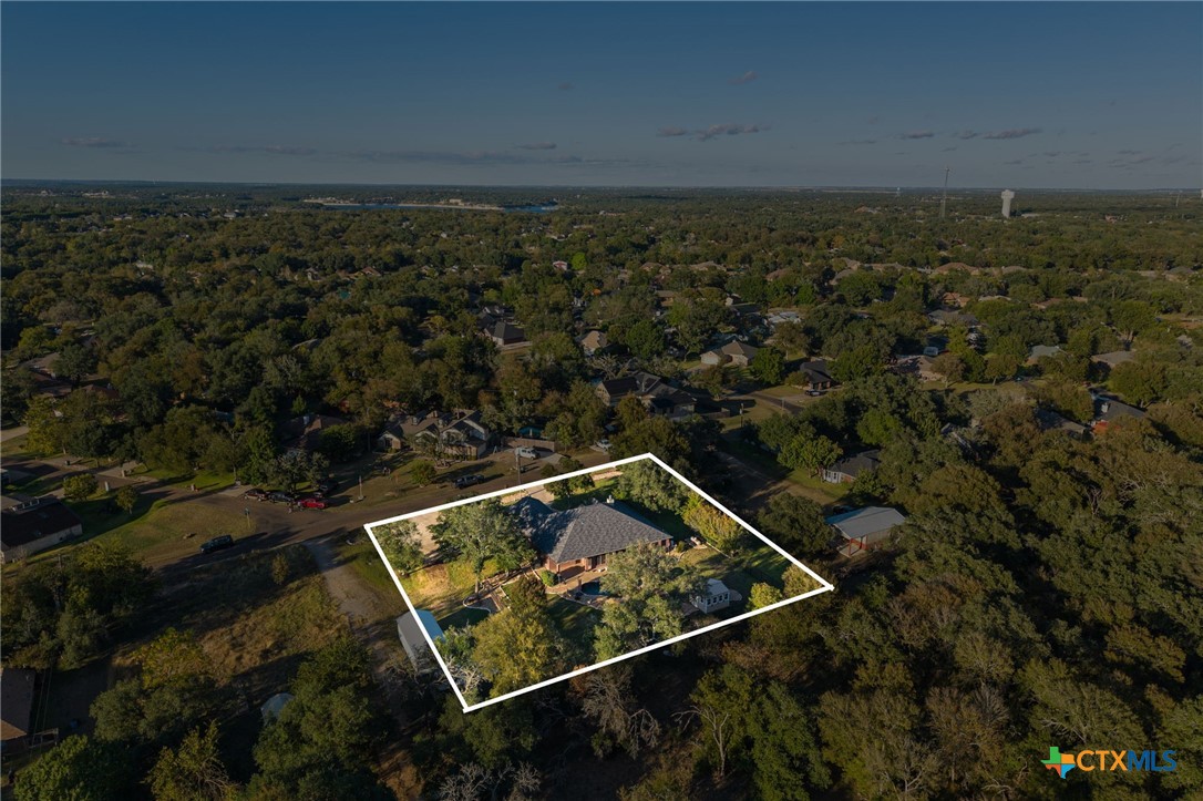 686 Benchmark Trail Property Photo 39