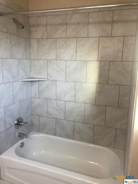 4701 Cambridge Drive A Property Photo 10