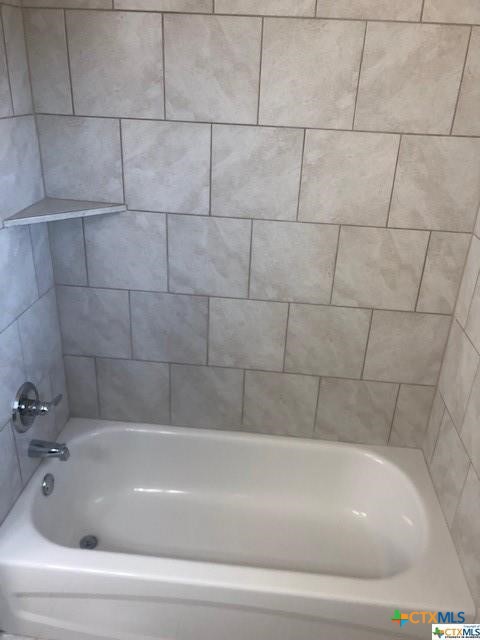 4701 Cambridge Drive A Property Photo 17