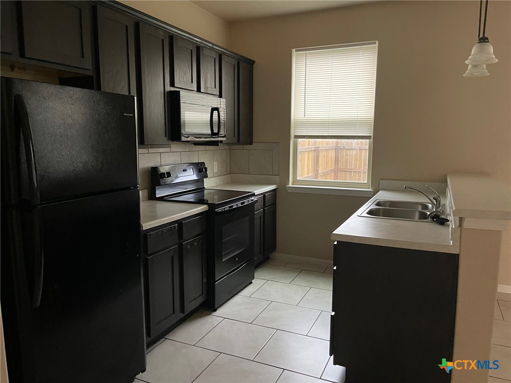 4701 Cambridge Drive A Property Photo 24