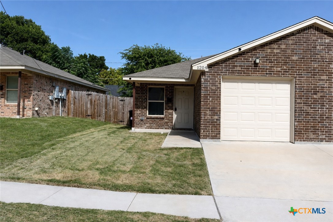 1204 N 18th Street B Property Photo 1