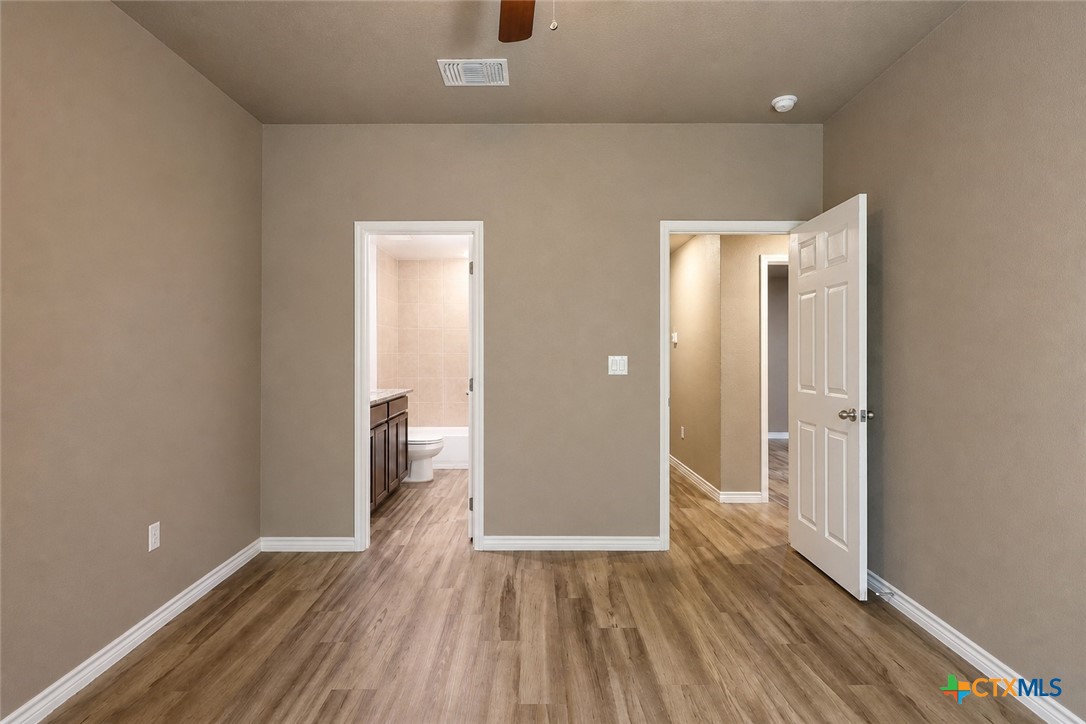 1204 N 18th Street B Property Photo 11
