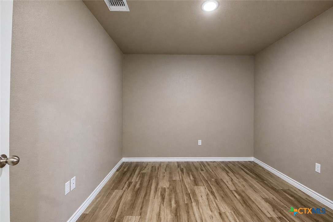 1204 N 18th Street B Property Photo 18