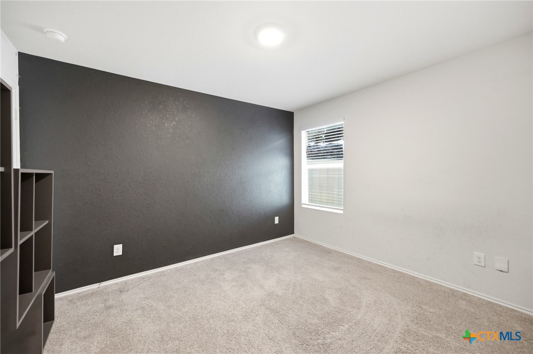621193 Property Photo 27