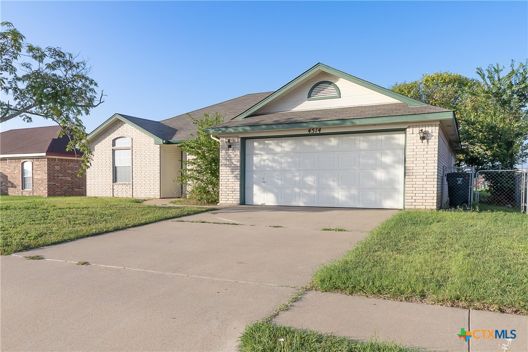 4514 Hondo Drive Property Photo 3