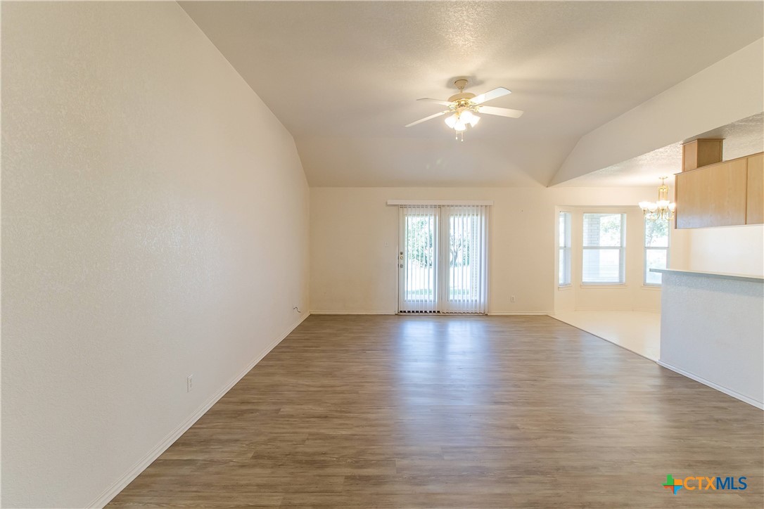 4514 Hondo Drive Property Photo 11