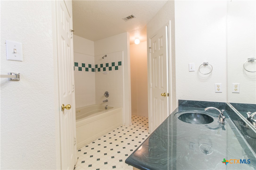 4514 Hondo Drive Property Photo 35