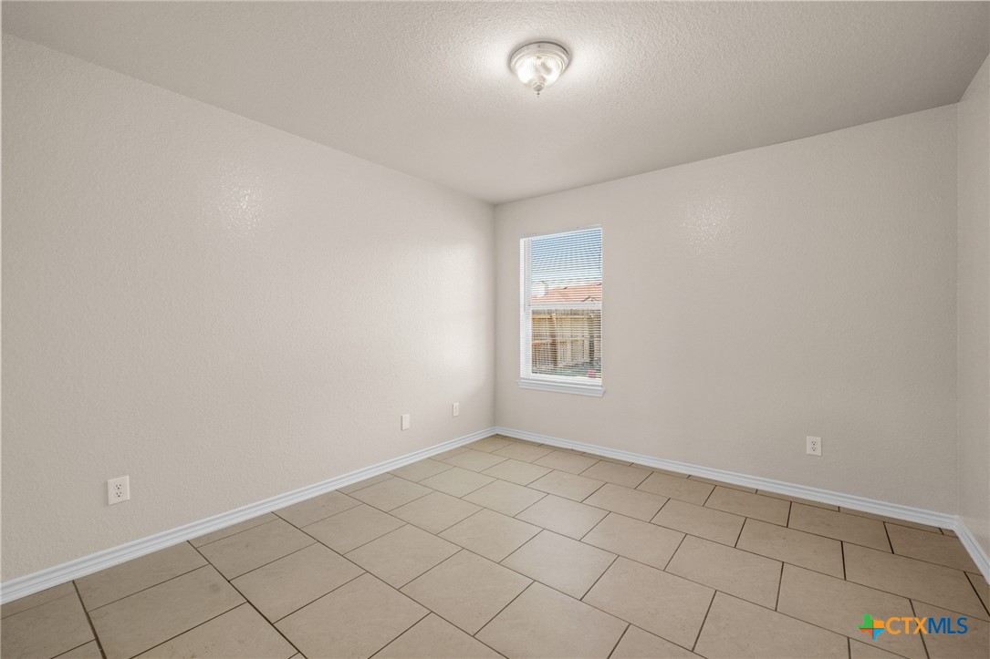 3601 Barbed Wire Drive Property Photo 25
