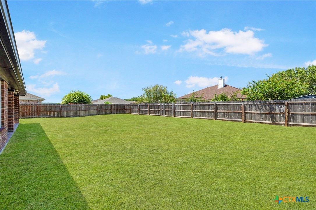 3601 Barbed Wire Drive Property Photo 32