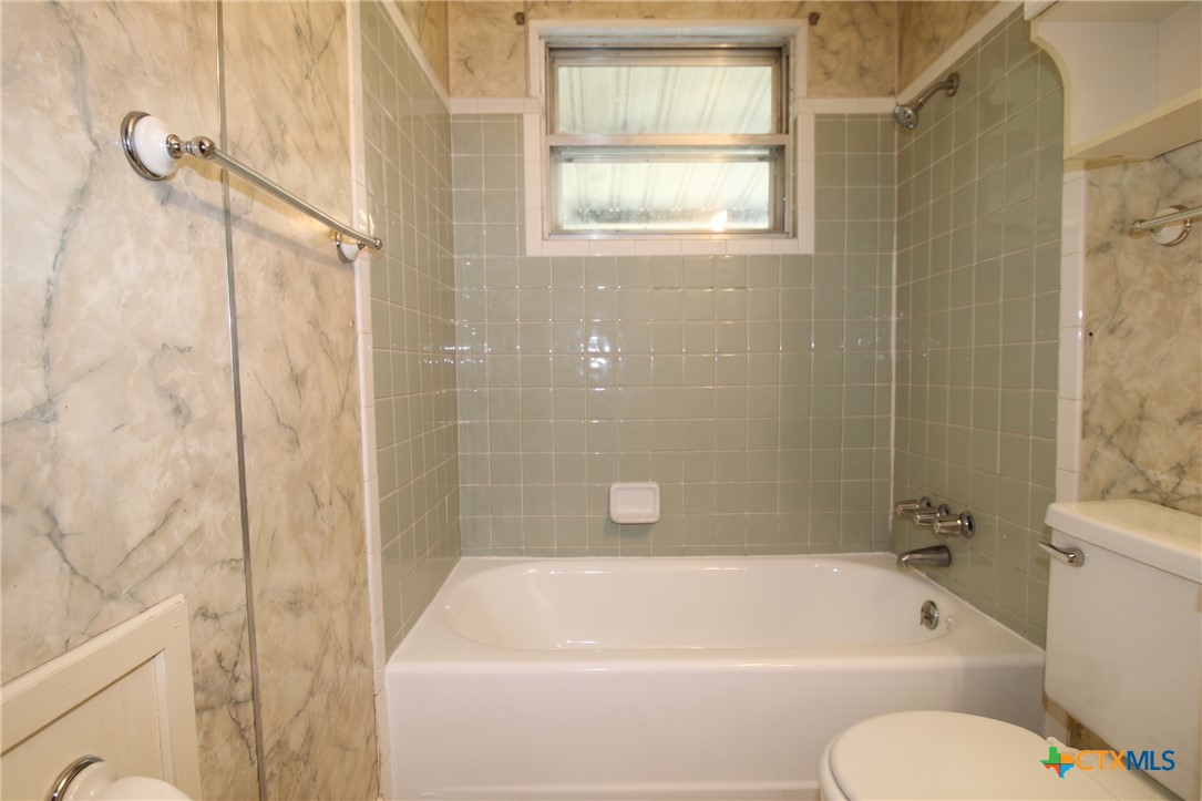 606 S 3rd Street Property Photo 10