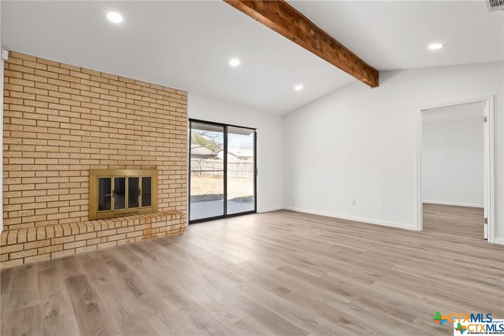 1907 Moonlight Drive Property Photo 3
