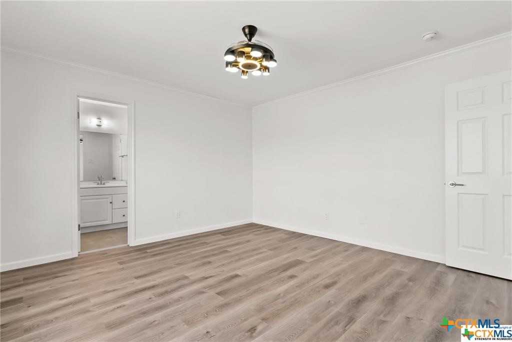1907 Moonlight Drive Property Photo 10