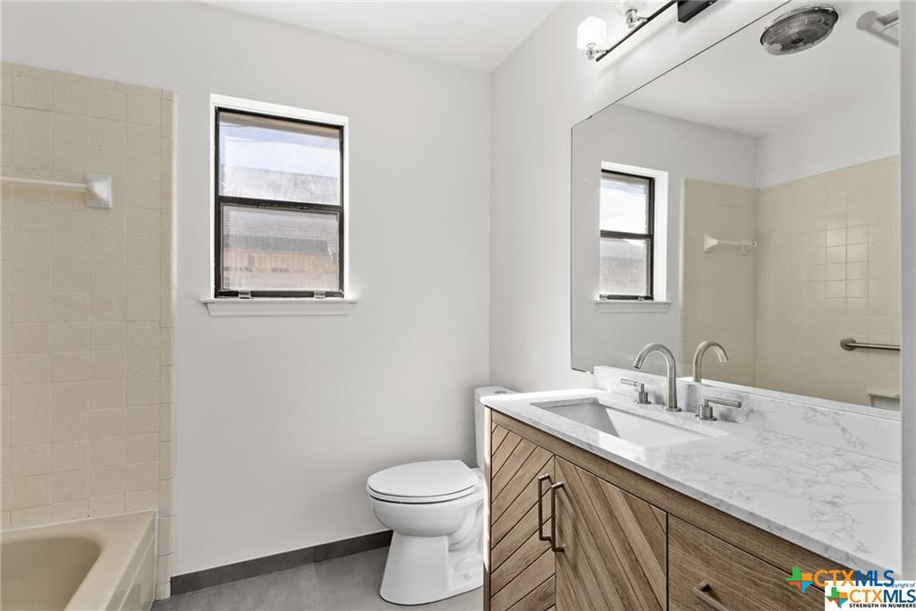 1907 Moonlight Drive Property Photo 16