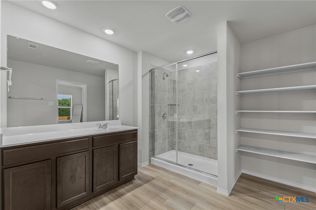 4011 Baerlon Cove Property Photo 13