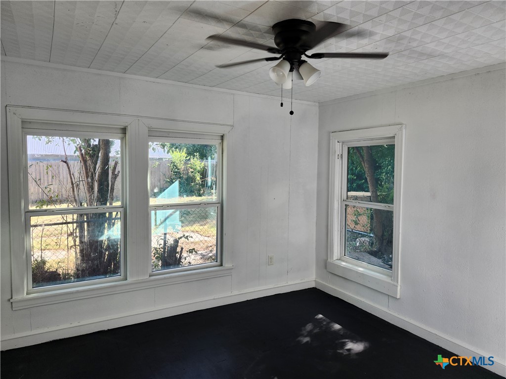 1116 S 2nd Street Property Photo 8