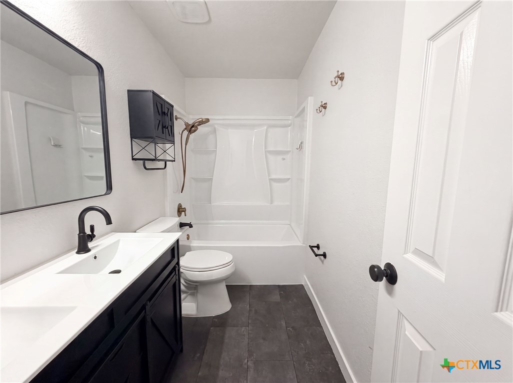 2505 Lain Drive Property Photo 11