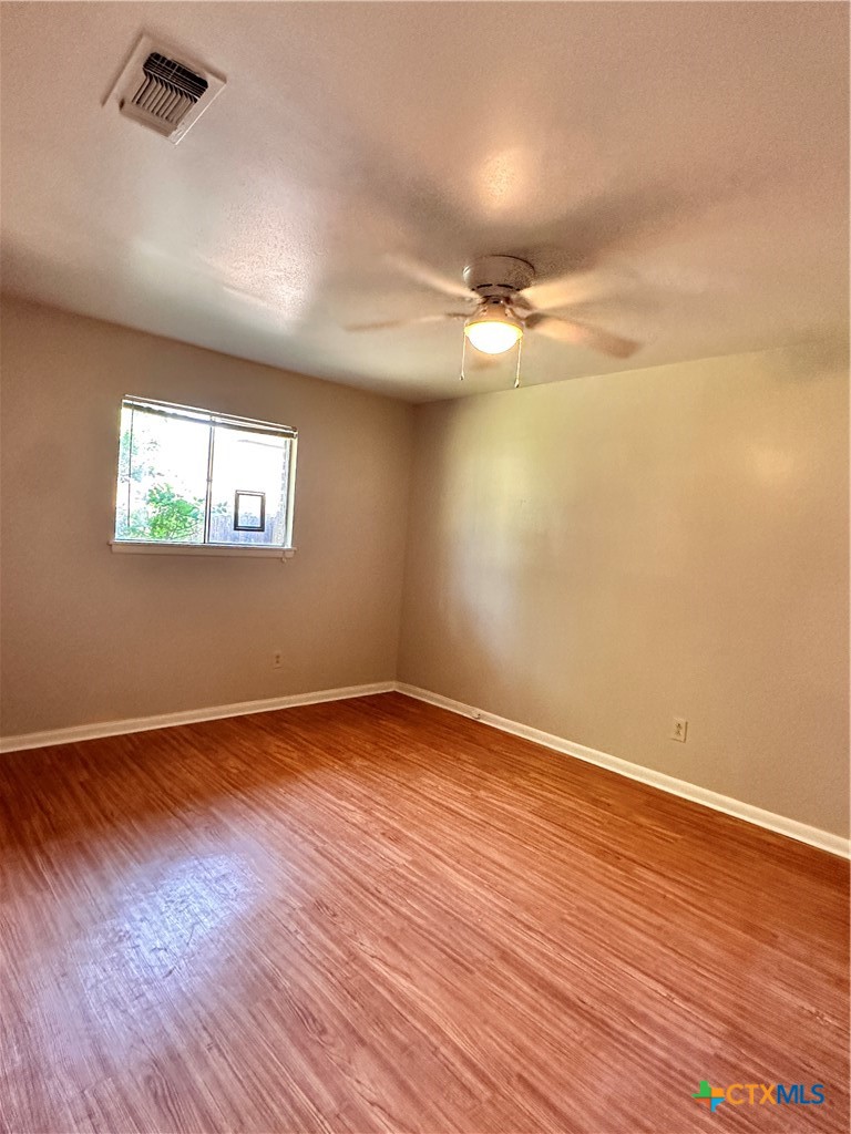 1009 Hazelton Street Property Photo 7