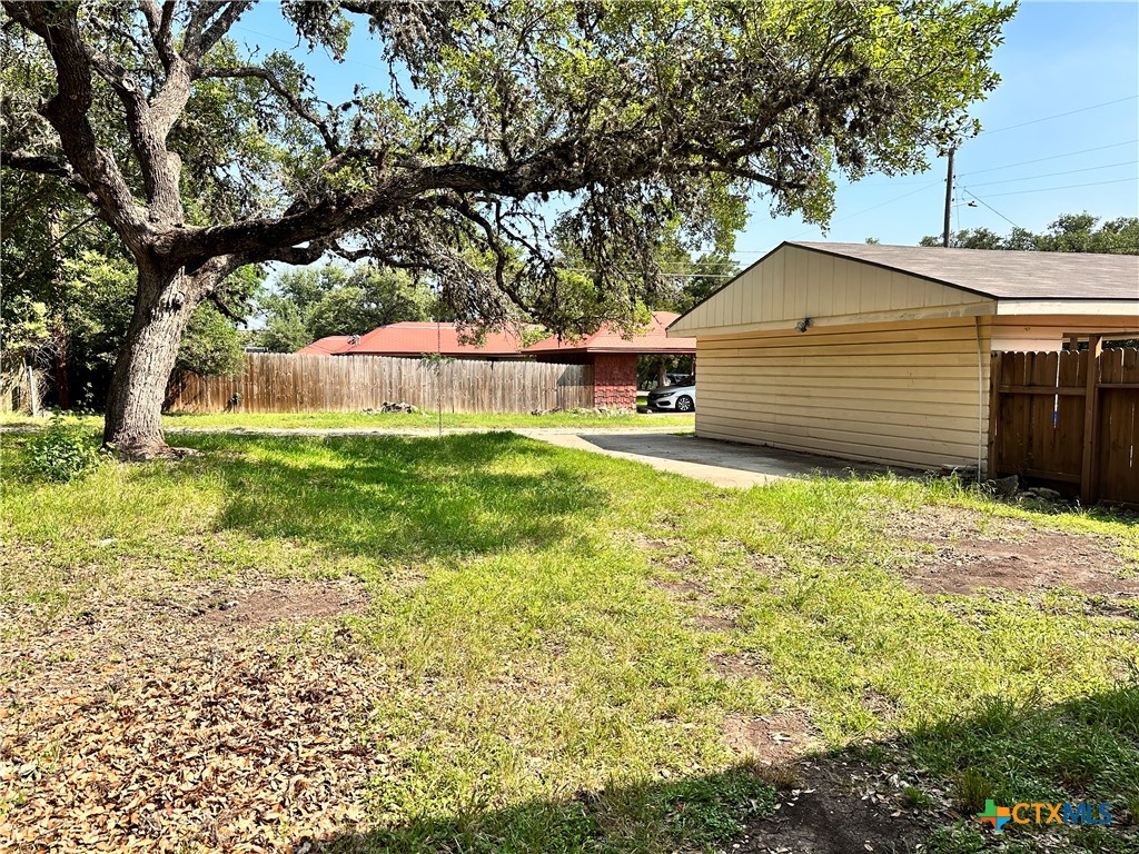 1009 Hazelton Street Property Photo 17