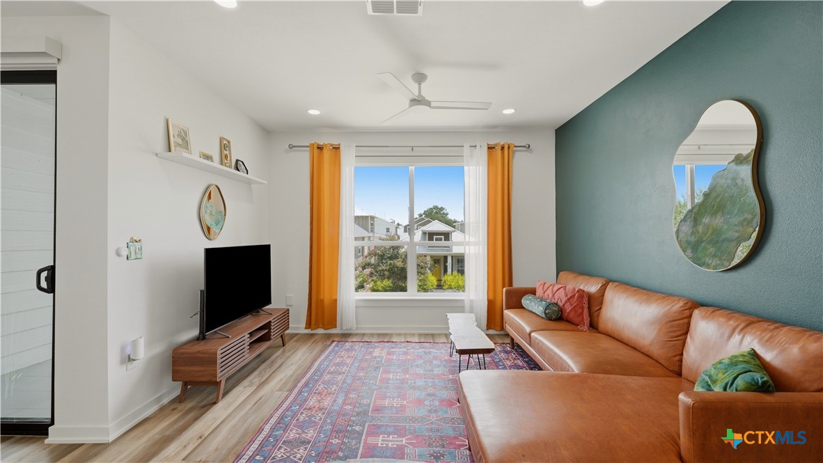 653 Stadtbach Street Property Photo 16