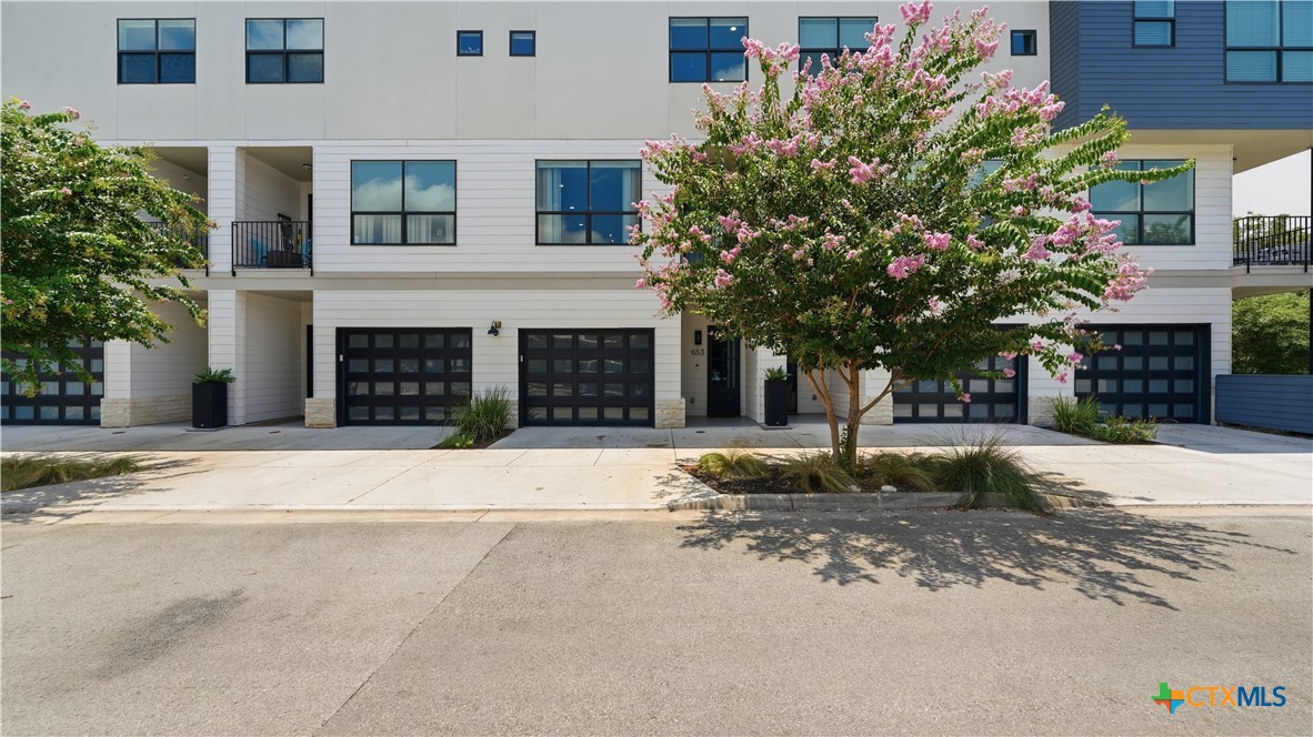 653 Stadtbach Street Property Photo 34