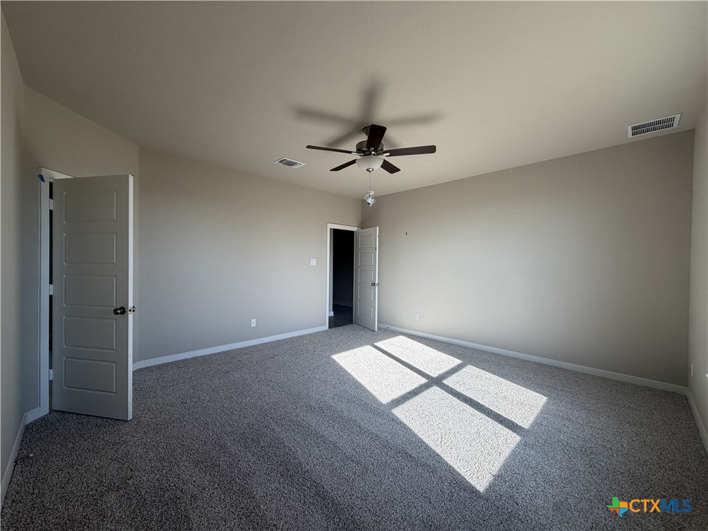 1776 Longmire Loop Property Photo 5
